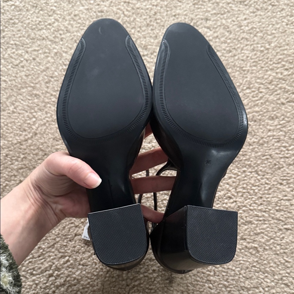 Brand New Zara Chocolate Brown T-Strap Block Heel Pumps - Picture 4 of 6